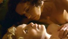 Голая Мария Шрадер в фильме «Эйми и Ягуар» фото #1