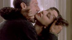 Голая Мария де Медейруш в фильме «Генри и Джун» фото #12