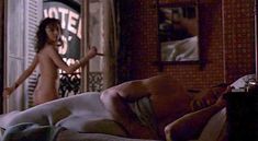 Голая Мария де Медейруш в фильме «Генри и Джун» фото #30