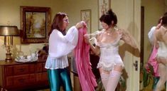 Голая Мартин Бесвик в фильме «Счастливая проститутка едет в Голливуд» фото #30