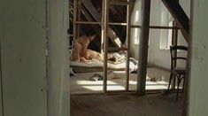 Голая грудь Мартины Гедек в фильме Summer 04 фото #1