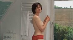 Голая грудь Мартины Гедек в фильме Summer 04 фото #6