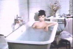 Голая грудь Матильды Мэй в фильме  Letters to an Unknown Lover фото #1