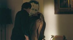 Голая Мейв Дермоди в фильме «Красивая Кейт» фото #9