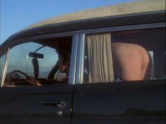 Голая Мелани Гриффит в фильме «Развлекательная поездка» фото #11