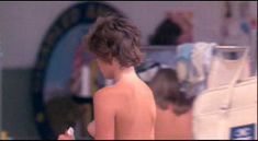 Голая грудь Мелани Гриффит в фильме «Улыбка» фото #6