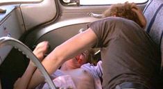 Голая грудь Мелиссы Гилберт в фильме «Сильвестр» фото #4