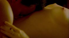 Голая Мелисса Сейджмиллер в сериале «Узнай врага» фото #12