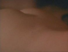 Миа Сара снялась голой в фильме «Черный день, светлая ночь» фото #6