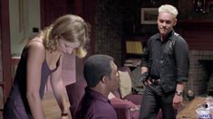 Голая Милла Йовович в фильме «Никаких добрых дел» фото #1