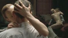 Голая Минна Хаапкюля в фильме «Змий» фото #2