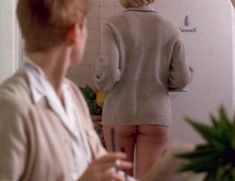 Мира Сорвино засветила грудь в фильме «Норма Джин и Мэрилин» фото #7