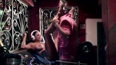 Сочная голая грудь Мисси Мартинес в фильме Live Nude Girls фото #10