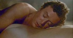 Полностью голая Мишель Джонсон в фильме «Во всем виноват Рио»