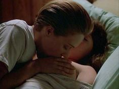 Мишель Уильямс засветила сосок в фильме «Если бы эти стены могли говорить 2» фото #6