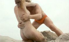 Абсолютно голая Моник ван де Вен в фильме «Турецкие наслаждения» фото #30