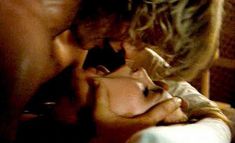 Абсолютно голая Моник ван де Вен в фильме «Турецкие наслаждения» фото #62