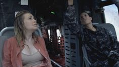 Красотка Моника Кина засветила соски в фильме «40 дней и ночей» фото #3