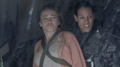 Красотка Моника Кина засветила соски в фильме «40 дней и ночей» фото #5