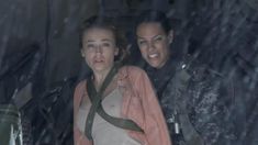 Красотка Моника Кина засветила соски в фильме «40 дней и ночей» фото #6