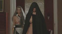 Голая Моран Атиас в фильме «Мать слёз» фото #4