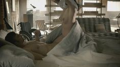 Голая Морвен Кристи в сериале «Под прицелом» фото #5