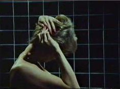 Красивая Морган Фэйрчайлд снялась полностью голой в фильме «Соблазнение»