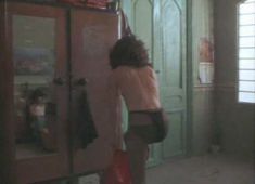 Мэделин Стоу снялась голой в фильме «Тропический снег»