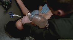 Красотка Мэдисон МакКинли оголила грудь в сериале «Власть в ночном городе» фото #4