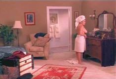 Полностью голая Мэнди Фишер в сериале «Лучший секс в вашей жизни» фото #1