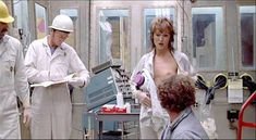 Мэрил Стрип засветила грудь в фильме «Силквуд» фото #3