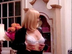 Голая грудь Мэрилин Чэмберс в фильме Bikini Bistro фото #1