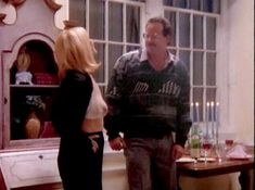 Голая грудь Мэрилин Чэмберс в фильме Bikini Bistro фото #4