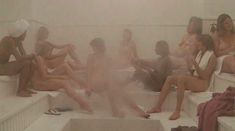 Мэриэл Хемингуэй разделась в фильме «Личный рекорд» фото #8