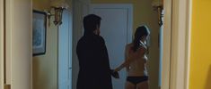 Голая Надир Казелли в фильме «Стоя в раю» фото #4