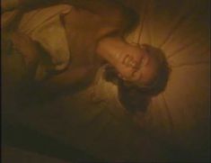 Голая Наоми Уоттс в фильме «Аморальное поведение»