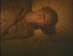 Голая Наоми Уоттс в фильме «Аморальное поведение»