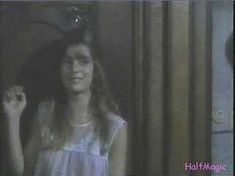 Голая Настасья Кински в фильме Boarding School фото #4