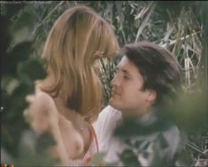 Настасья Кински топлесс в сериале «Место преступления» фото #1