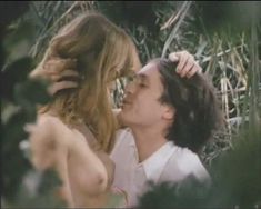 Настасья Кински топлесс в сериале «Место преступления» фото #3