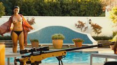 Шикарная Натали Бекер показала голую грудь в сериале «Ответный удар» фото #2