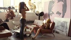 Красавица Наталия Авелон снялась голой в фильме «Дикая жизнь» фото #11