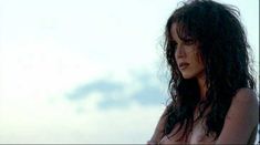 Красавица Наталия Авелон снялась голой в фильме «Дикая жизнь» фото #24