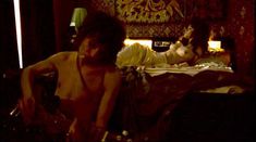 Красавица Наталия Авелон снялась голой в фильме «Дикая жизнь» фото #37