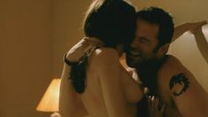 Сексуальная Наталия Авелон снялась голой в сериале «Ответный удар» фото #18