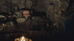 Голая Наталия Вёрнер в сериале «Столпы Земли» фото #6