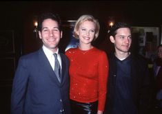 Шарлиз Терон засветила грудь на премьере фильма «Правила виноделов» фото #1