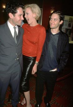 Шарлиз Терон засветила грудь на премьере фильма «Правила виноделов» фото #2