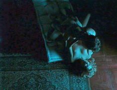 Наташа Ричардсон обнажилась в фильме «Утешение чужаков» фото #5