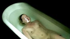 Красотка Нелли Беннер снялась в фильме «Мясо» фото #33